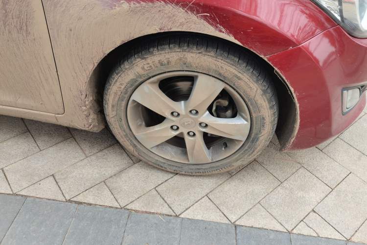 Used Hyundai Elantra (5th Generation / Langdong) 2012 1.6L Manual Leading Model