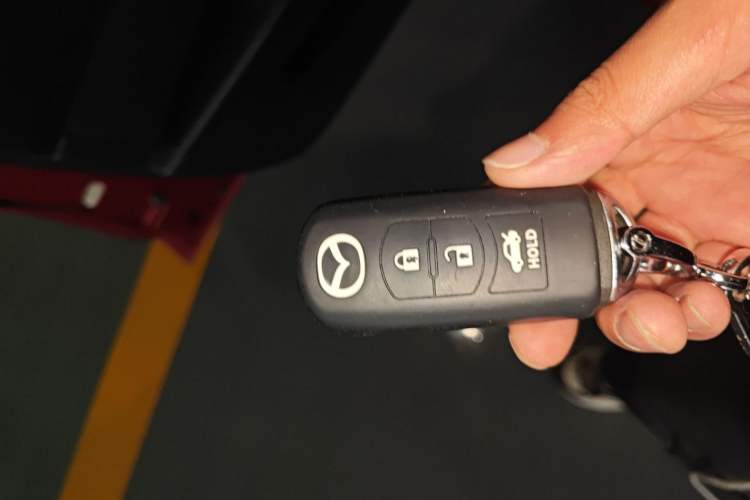 Used Mazda 3 Axela 2017 Sedan 1.5L Automatic Luxury Model Emission Standard China V