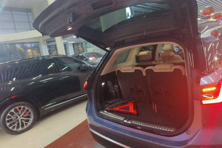 Used Nio ES8 2020 415 KM Signature Edition 7-Seater Version