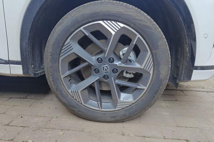 Used Changan CS75 PLUS 2025 4th Generation 1.5T New Blue Whale Smart Flagship Version
