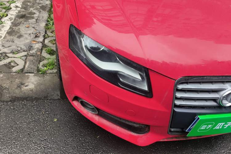 Used Audi A4L 2012 2.0 TFSI automatic standard version