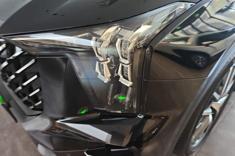 Used GAC Trumpchi GS8 2025 Linghang Series 2.0 TGDI Two-Wheel-Drive Luxury Edition 5 Seats
