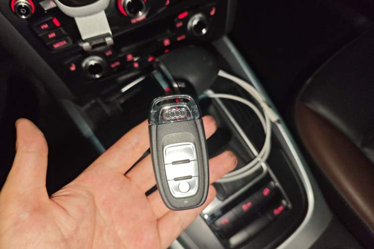 Used Audi Q5 2018 Collector's Edition 40 TFSI Technology Model