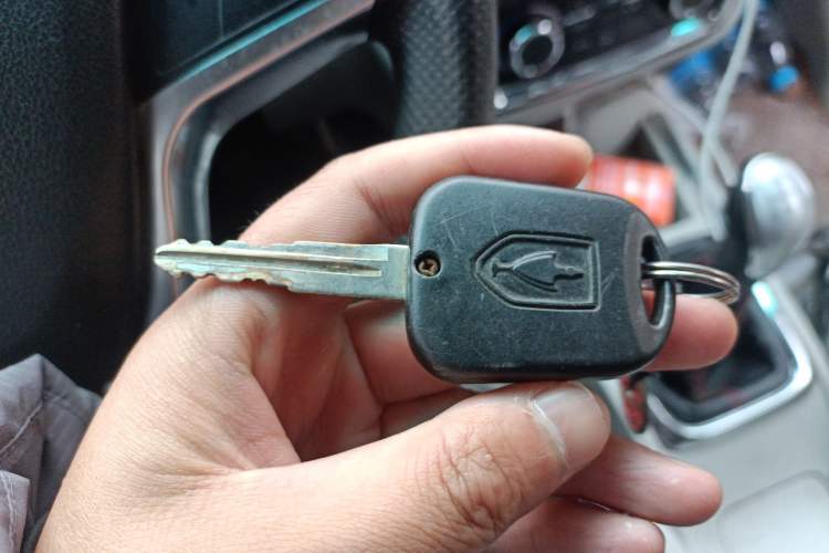 Used Jinbei New Hiace X30L 2016 1.3L Wealth Edition DLCG12 Vehicle Key