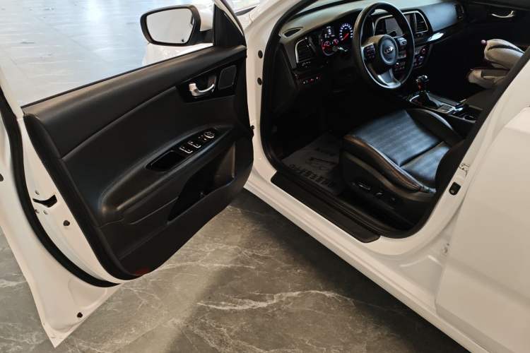 Used Kia K3 (Kai Shen) 2017 1.8L Automatic GLS
