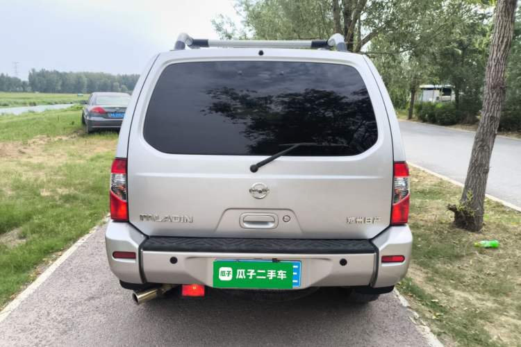 Used Nissan Paladin 2013 2.4L 4x4 Luxury Version China V Standard
