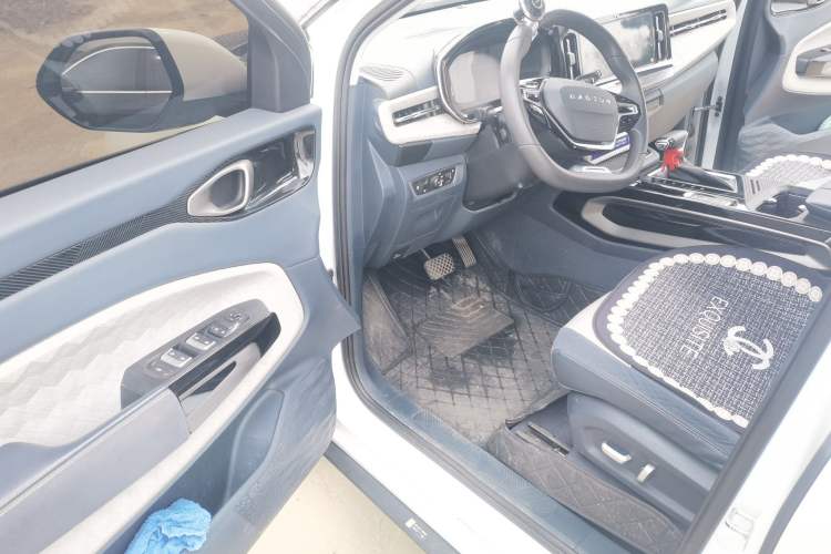 Used Baojun RM-5 2019 1.5T CVT 24-Hour Online Luxury Version 7 Seats