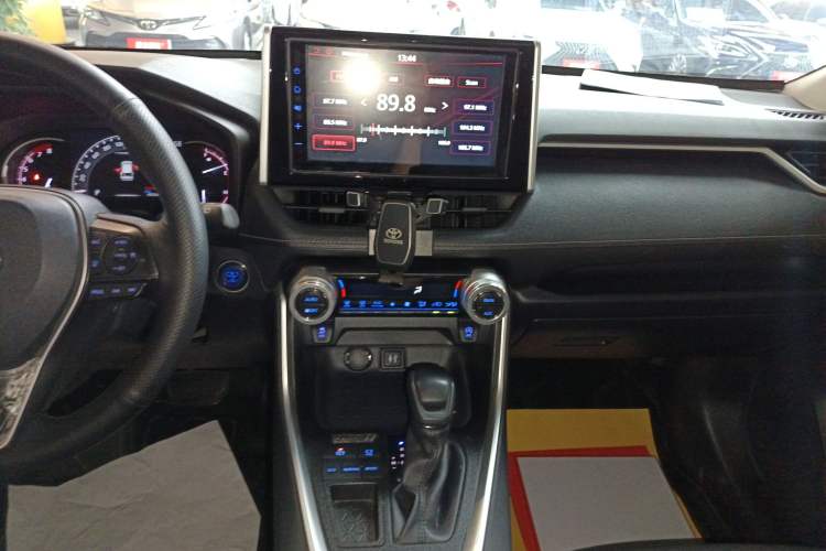 Used Toyota RAV4 2020 2.0L CVT Two-Wheel Drive Fashion Edition