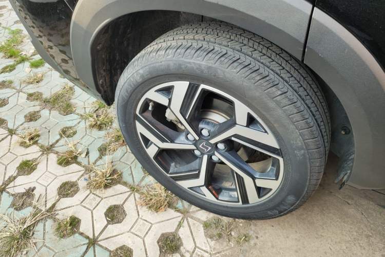 Used SOL X8 2021 300T DCT Prestige Smart Connect Edition 6 Seats