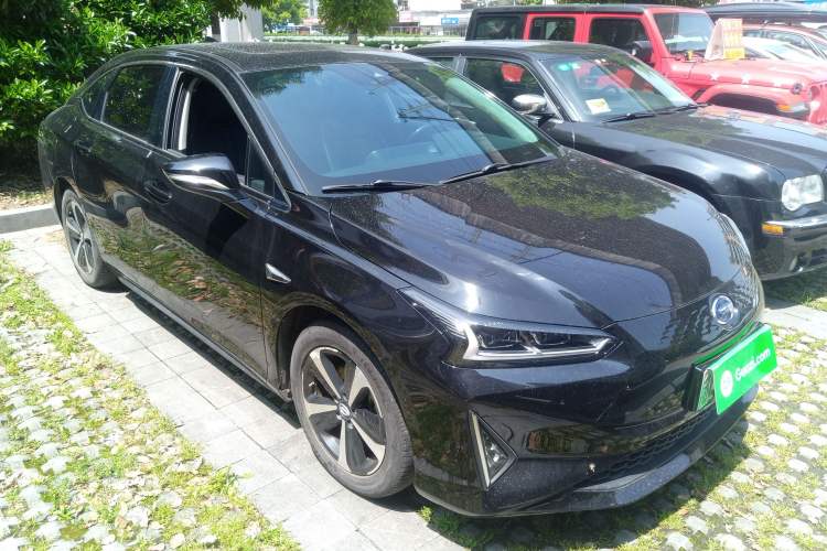 Used GAC Group Toyota iA5 2019 Luxury Edition Front Right 45 Deg