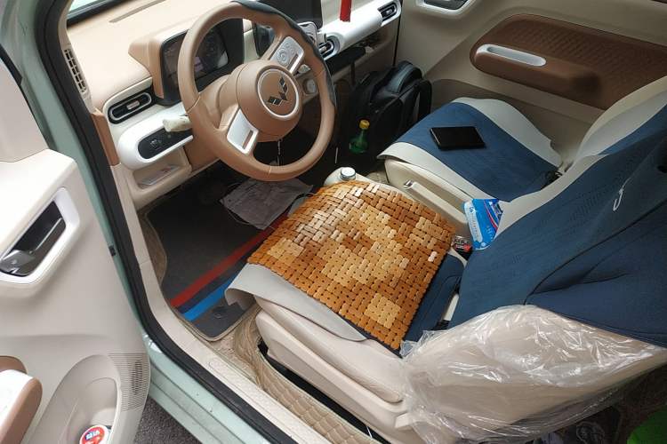 Used Wuling Hongguang MINIEV 2024 3rd Generation 215km Advanced Version