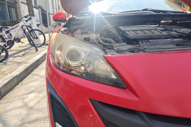 Used Mazda 3 2013 Hatchback 1.6L Automatic Elite Model Right Front Headlight