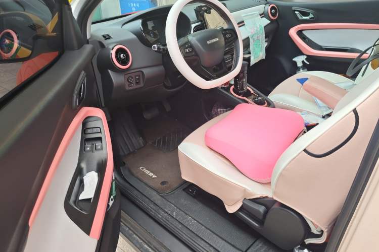 Used Chery QQ Little Ant 2022 Sweet Pink Edition Half-Sugar Version Lithium Iron Phosphate 30 kW 301 km
