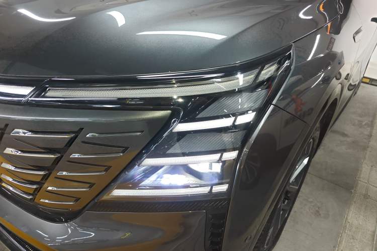 Used CHANGAN CS75 PLUS 2025 4th Generation 1.5T New Blue Whale Smart Flagship Version
