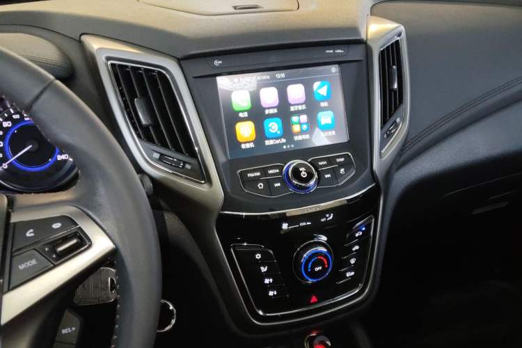 Used CHANGAN CS35 2017 1.6L Automatic Luxury Model