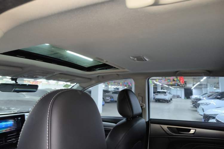 Used Haval M6 2021 PLUS 1.5T DCT Comfort Edition
