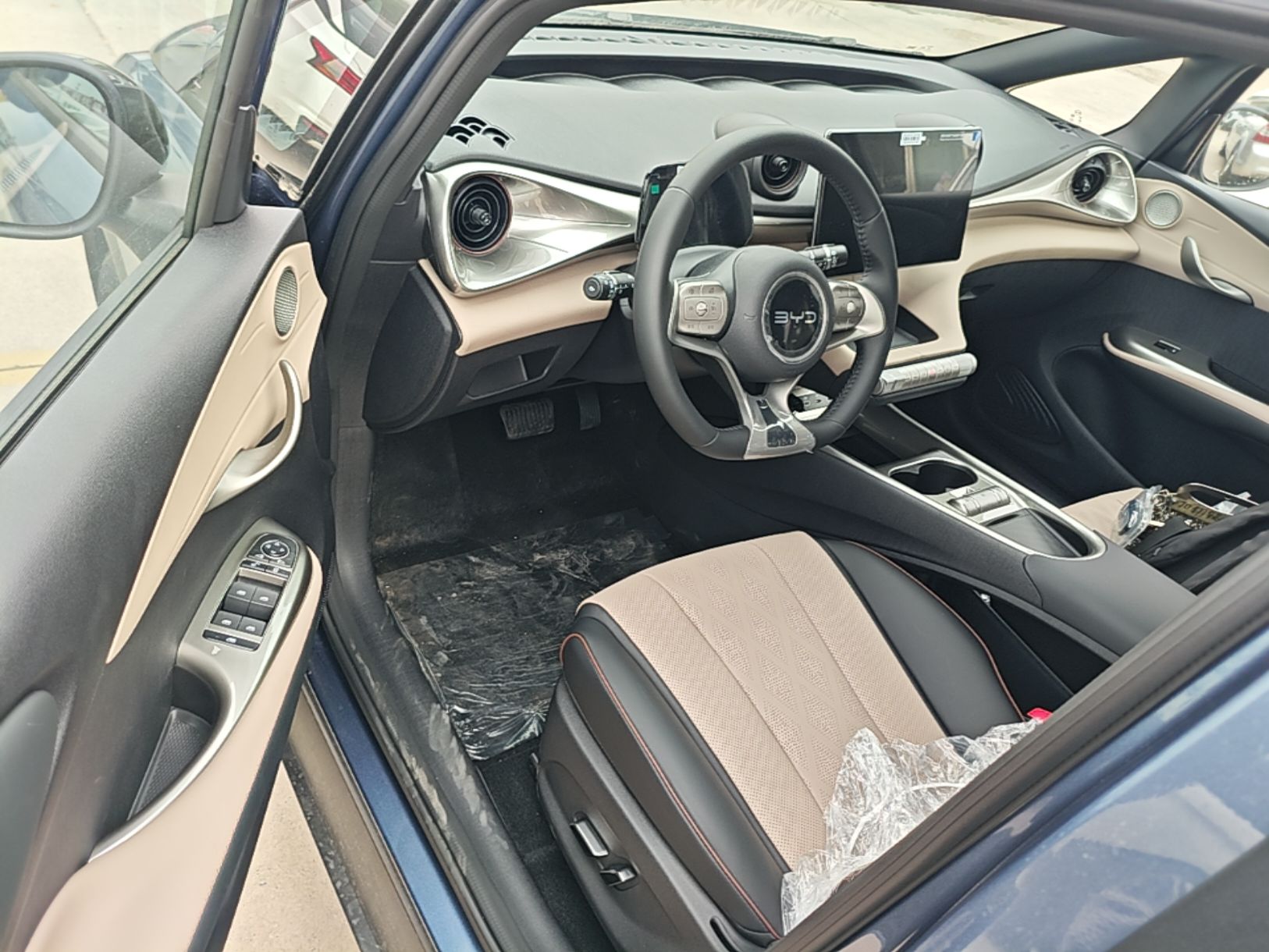 BYD Dolphin 2025 420km Free Edition — снимка 18