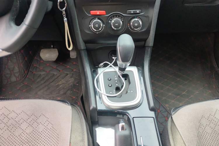 Used Citroen C4L 2014 1.8L Intelligent Drive Automatic Enjoyment Model Gear Lever