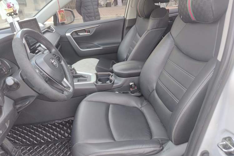 Used Toyota RAV4 2020 2.0L CVT Two-Wheel Drive Fashion PLUS Edition