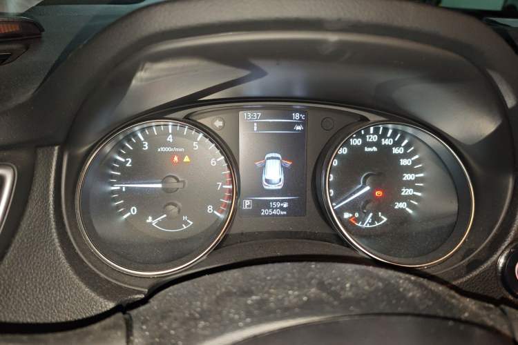 Used Nissan Qashqai 2019 2.0L CVT Luxury Edition Instrument Cluster