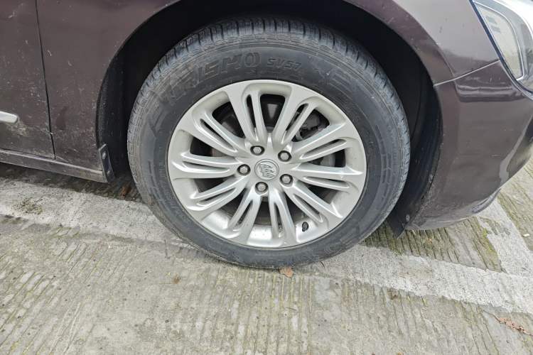 Used Buick LaCrosse 2018 20T Leading Model
