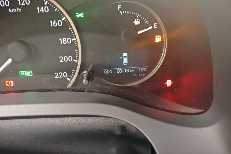 Used Lexus CT 2017 CT200h Elite Edition Solid Color China V Standard Odometer Close Up