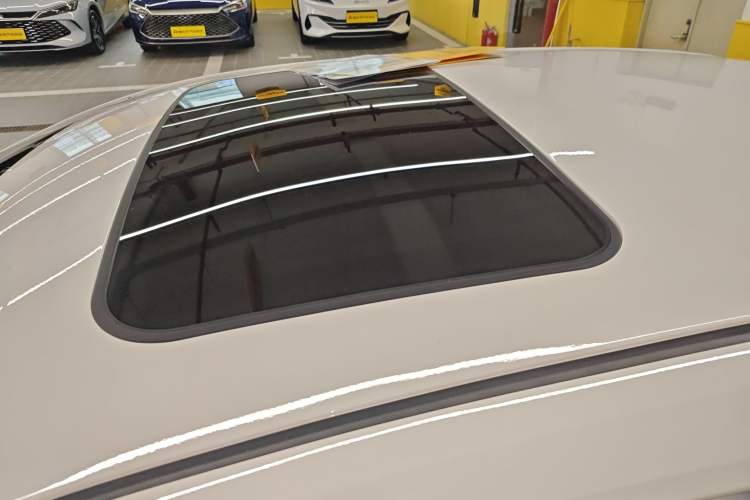 Used Toyota Allion 2021 2.0L Deluxe Edition Roof