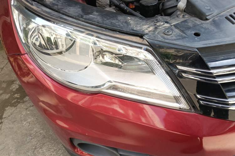 Used Volkswagen Tiguan 2012 1.8TSI Automatic Two-Wheel Drive Urban Edition Right Front Headlight