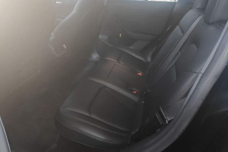 Used Tesla Model Y 2022 Revised Version Rear-Wheel Drive Left Rear Seat