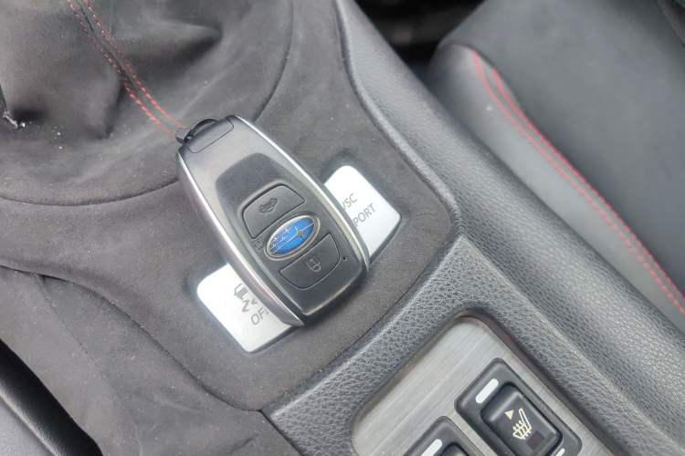 Used Subaru BRZ 2015 2.0i Manual Model