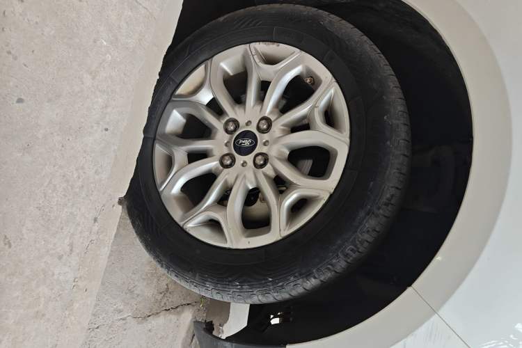 Used Ford EcoSport 2013 1.5L Automatic Prestige Model
