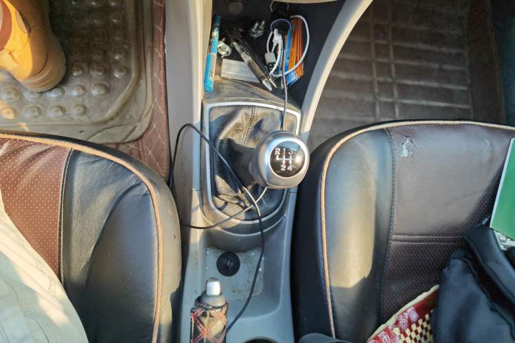 Used Hyundai Verna (older generation) 2014 1.4L Manual Top-Tier Model TOP