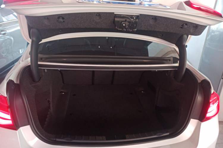 Used BMW 3 Series 2016 320i Fashion Model
