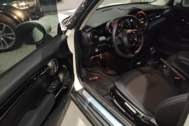 Used MINI 2019 1.5T ONE PLUS
