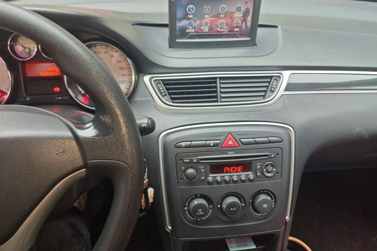 Used Peugeot 308 2012 1.6L Manual YouShang Edition
