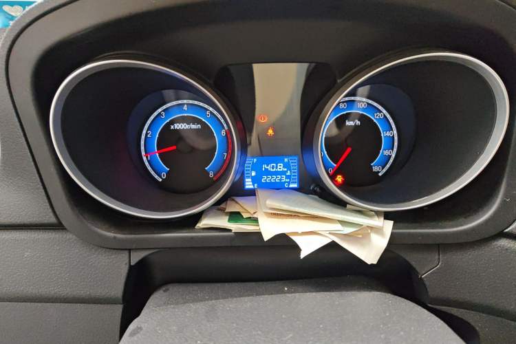 Used CHANGAN KAICHENG Ruixing M70 2019 1.5L Comfort Version 6-Seater China VI Standard Flat Roof Liftback Doors – DAM15KL Instrument Cluster