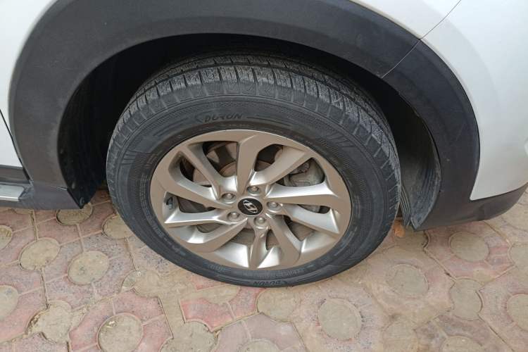 Used Hyundai Tucson 2015 1.6T Dual-Clutch Two-Wheel-Drive Smart Model
