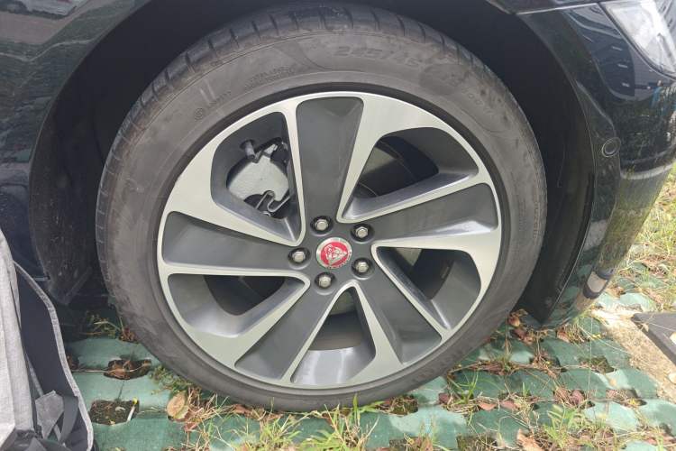 Used Jaguar XFL 2022 XFL 2.0T P200 Two-Wheel-Drive Elite Luxury Edition