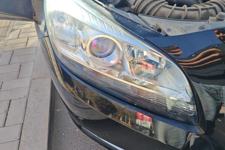 Used Chevrolet Malibu 2013 2.0L Automatic Comfort Edition Right Front Headlight