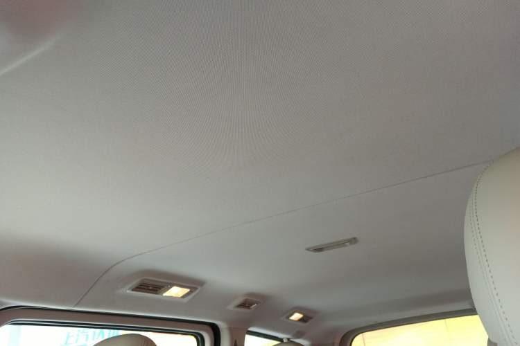 Used SAIC MAXUS G10 2016 2.0T Automatic Elite Edition Headliner