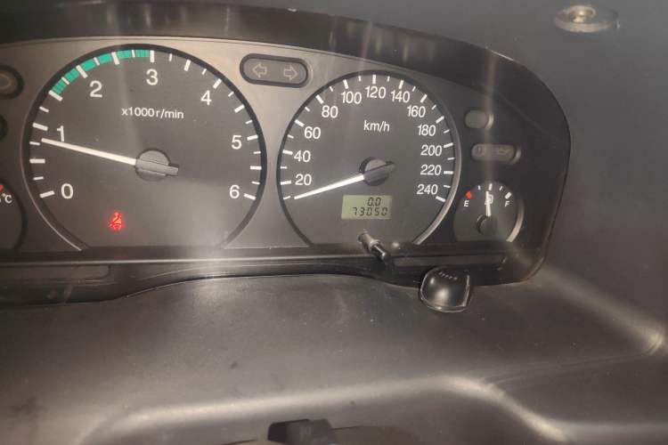 Used Ford Classic Transit 2015 2.8T Diesel Multi-Function Vehicle Short Wheelbase 6-Seater Mid-Roof Edition JX493ZLQ4