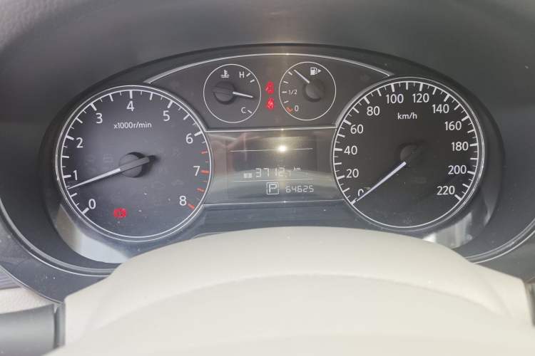 Used Nissan Tiida 2014 1.6L CVT Comfort Model