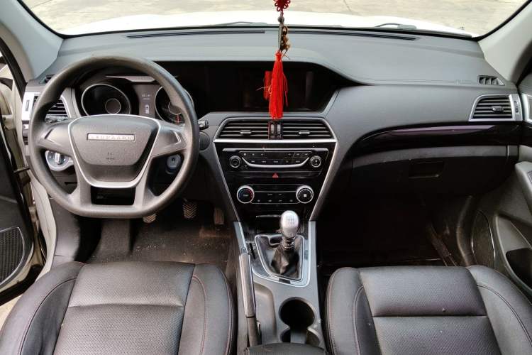 Used Leopaard CS10 2015 2.0T Manual Fashion Edition Center Console