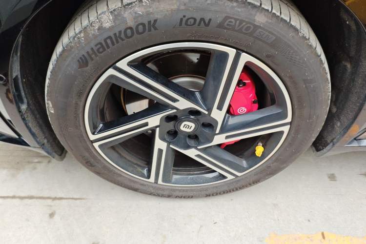 Used Xiaomi Auto YU7 2025 Ultra-Long Range High-Performance All-Wheel-Drive Max Edition
