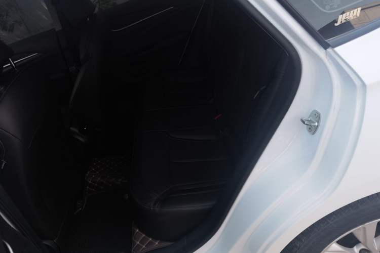 Used Buick GT 2021 Revised Version Flagship 1.5L Automatic Elite Edition Left Rear Seat