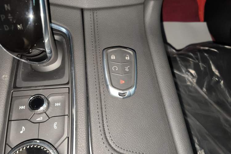 Used Cadillac XT5 2021 28T Luxury Model