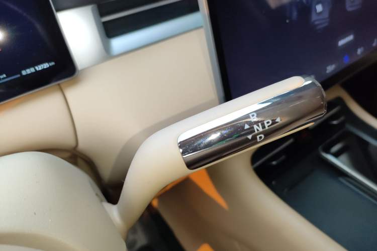 Used Landian E5 PLUS 2026 Model 165km Long-Range First-Adoption Version Ultra 7-seater
