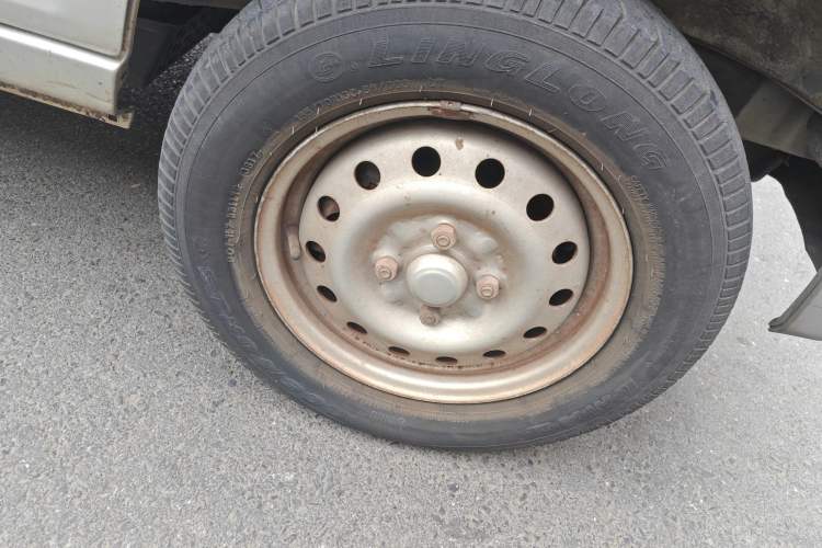 Used Wuling Zhiguang 2015 1.2L Practical LS-I Model
