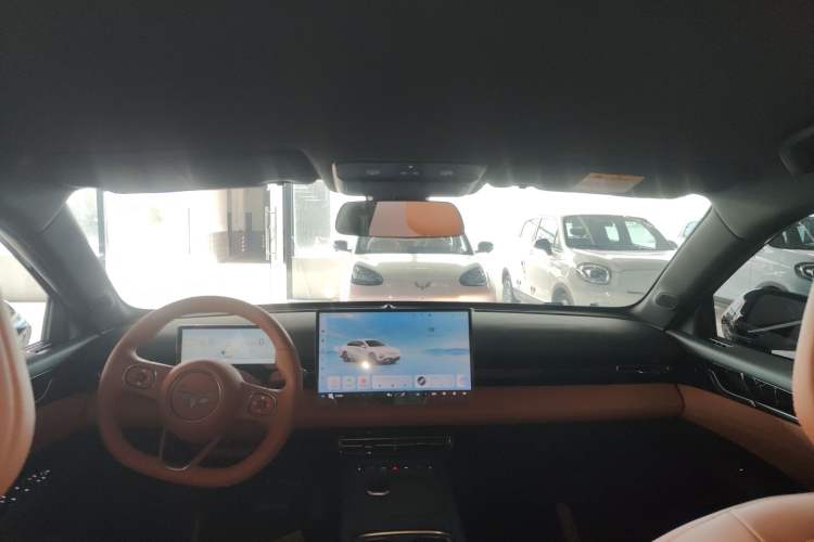 Used Wuling Xingguang 2025 150 km Smart Advanced Version
