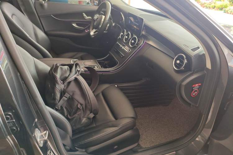 Used Mercedes-Benz C-Class 2021 C 200 L Fashion Edition Sport Version Right Front Seat